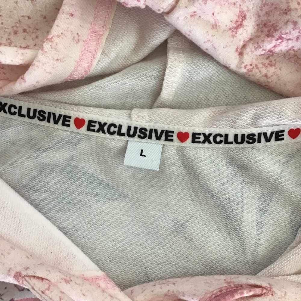 Super Cute “Exclusive” Lightweight Hoodie sweatshirt Sz L - Picture 5 of 7